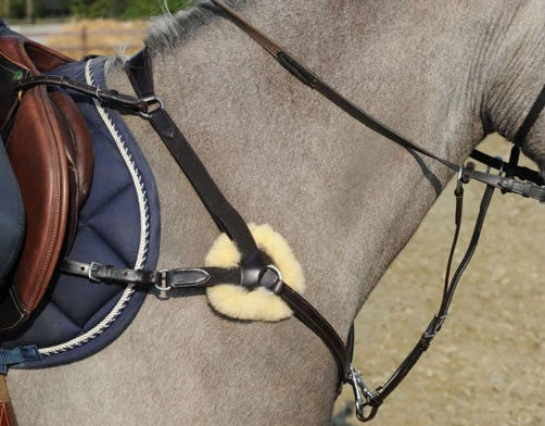 LJ Leathers Breastplate Eventing With Elastic Black 2 LJ Leathers Breastplate Eventing With Elastic Black - Image 2